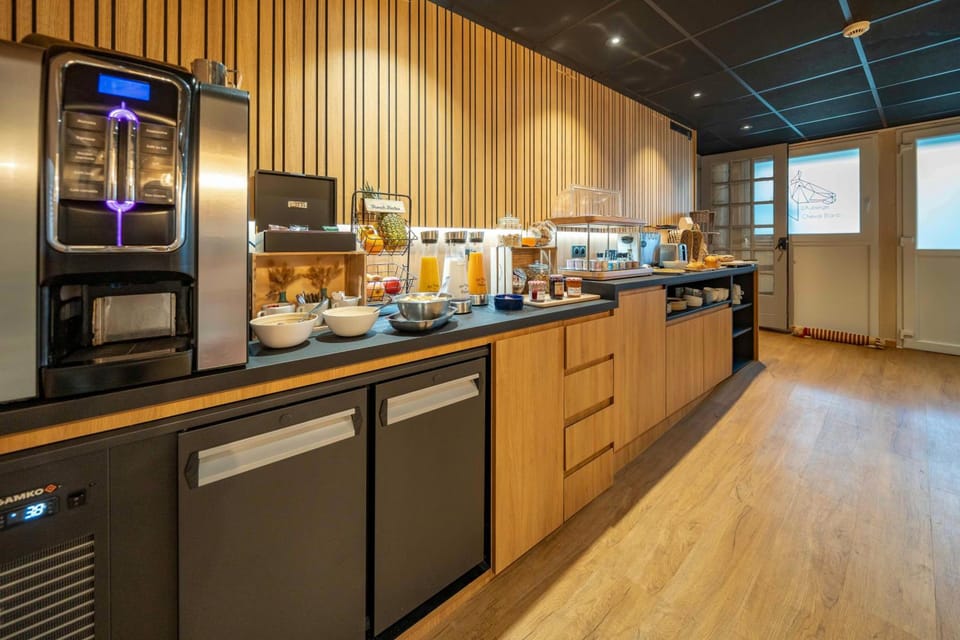 Auberge Du Cheval Blanc - Logis Hotel Hotel in Brittany