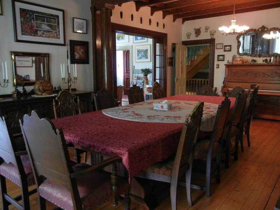 Auberge du Sault-a-la-Puce Inn in Maine