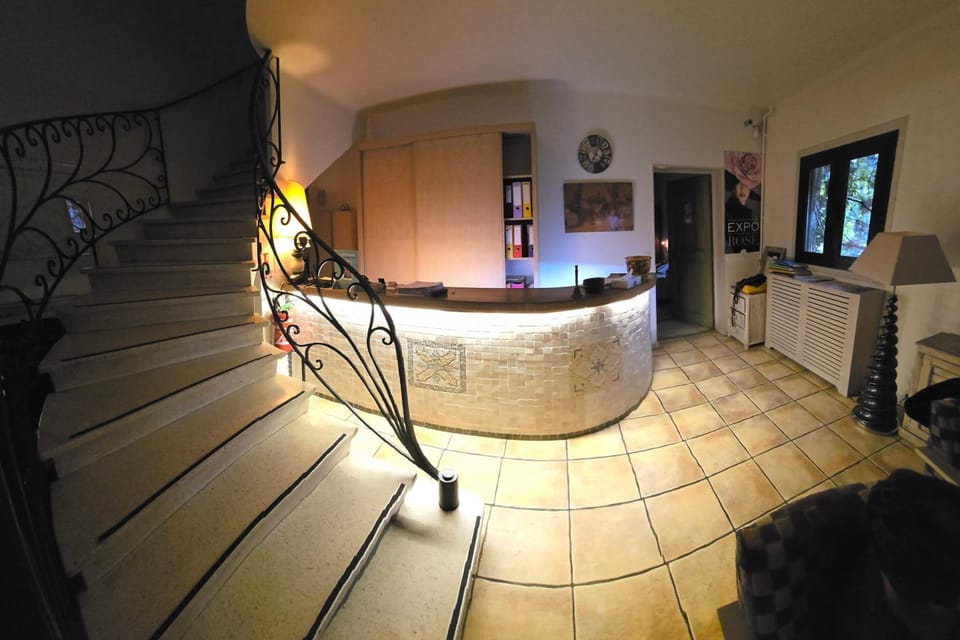 Auberge les Aromes Hotel in Mouans-Sartoux