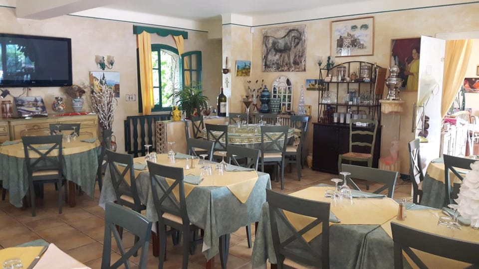 Auberge les Aromes Hotel in Mouans-Sartoux