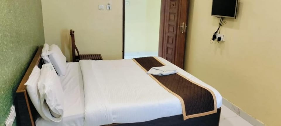 Amaran Hotels - Madurai Hotel in Madurai