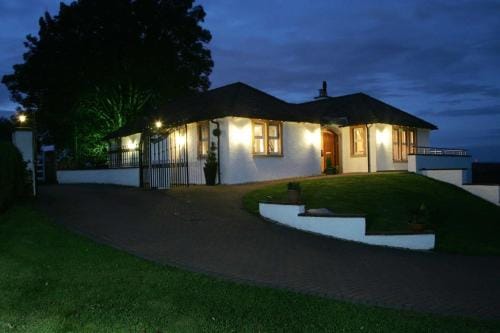 Ayrs and Graces - Luxury Bed and Breakfast Hotel in England