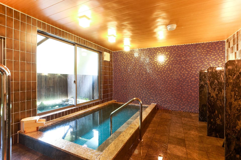 Hot spring bath