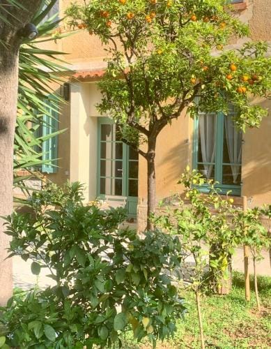 La villa des Amandiers Hotel in Hyères