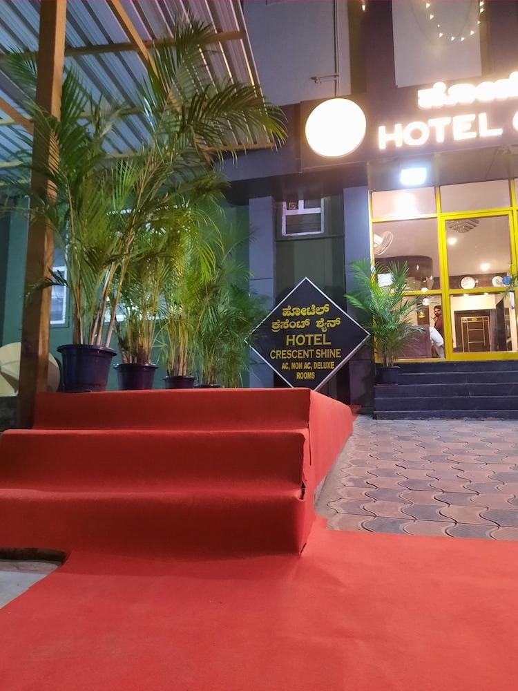 Hotel Crescent Shine Hotel in Bengaluru