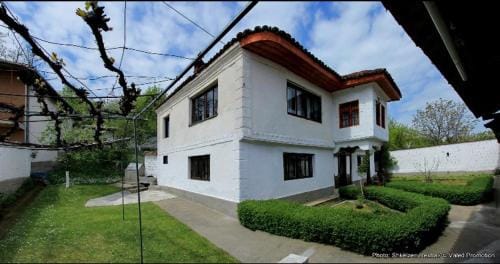Bujtina Zhaveli Hotel in North Macedonia