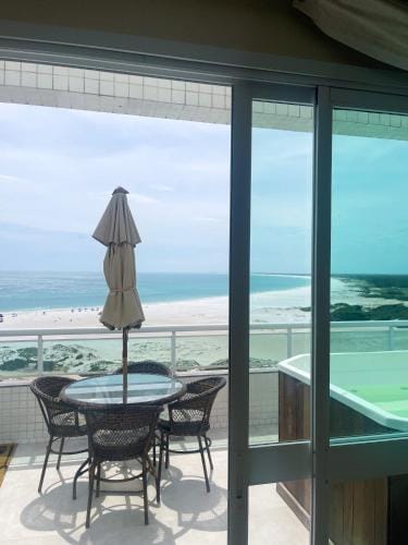 Eu Amo Arraial Hospedagem - Cobertura com Jacuzzi Praia Grande Hotel in State of Rio de Janeiro