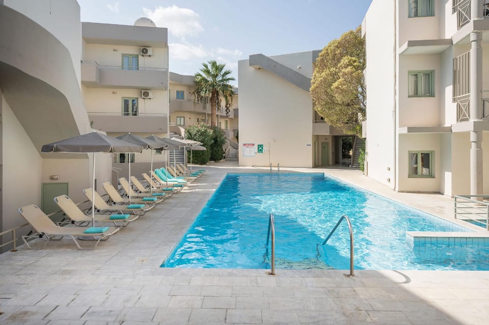 Summer Beach Hotel Hotel in Crete