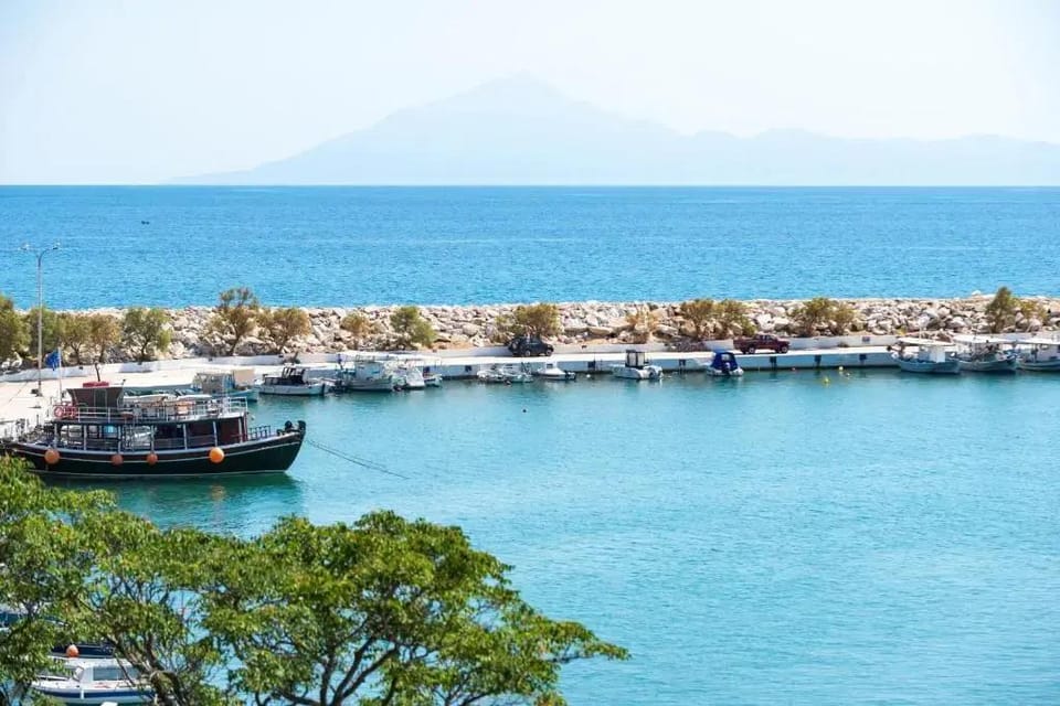 Star Bay Luxury Hotel in Limenaria