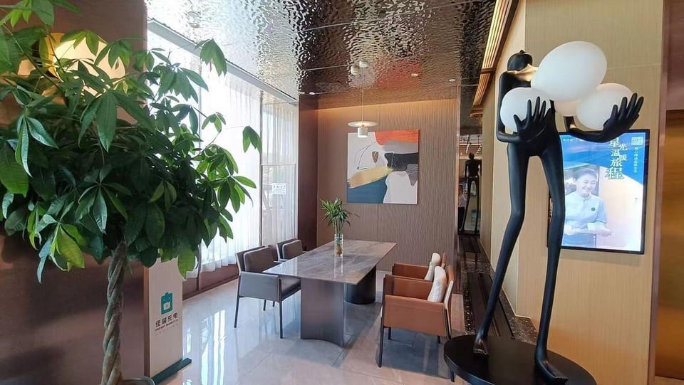 Starway Hotel (Sihong Sizhou Wuyue Plaza) Hotel in Jiangsu