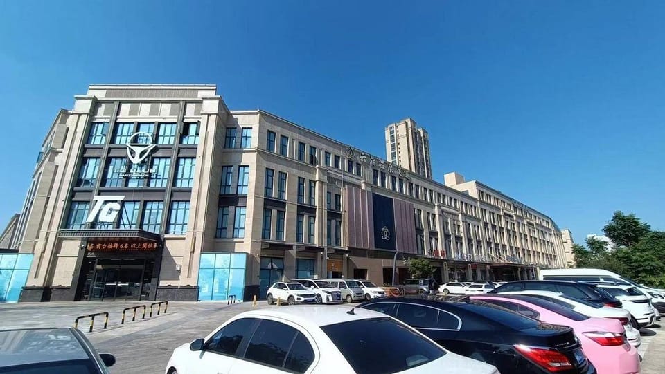 Starway Hotel (Sihong Sizhou Wuyue Plaza) Hotel in Jiangsu