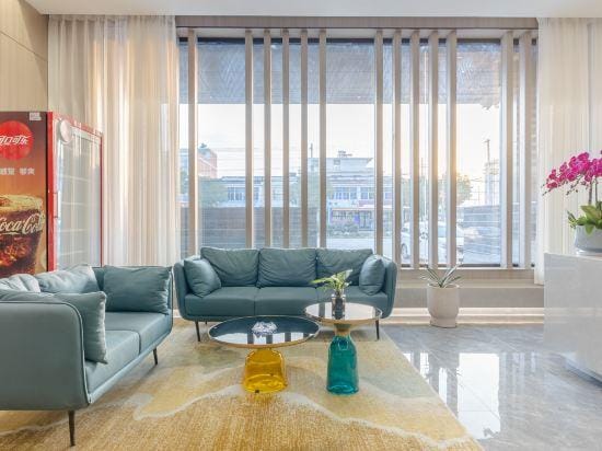 Tianchang Gujing Junlai Hotel (Qinlan Branch) Hotel in Nanjing