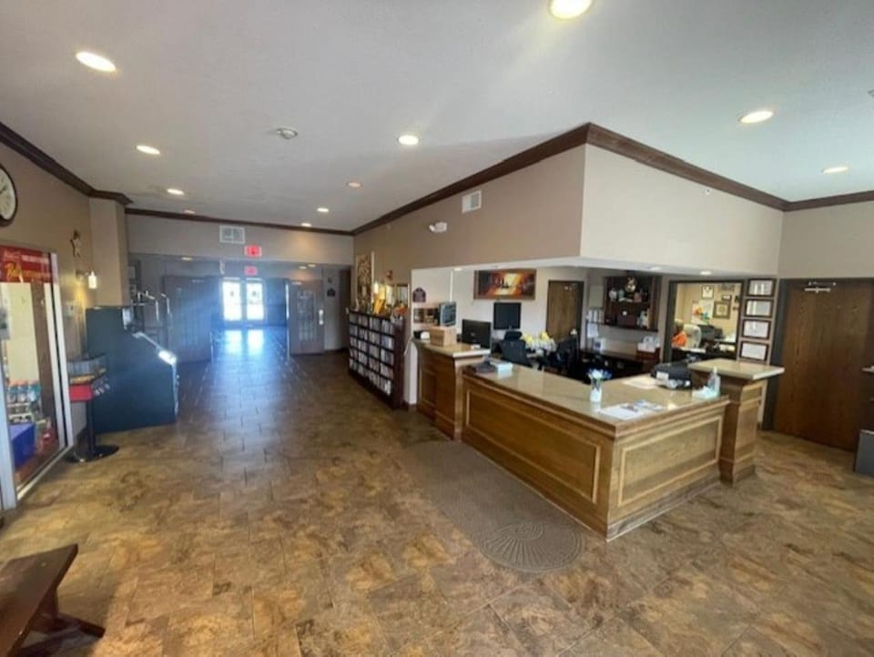 Bell's Extended Stay and Suites Hotel in Saint Robert