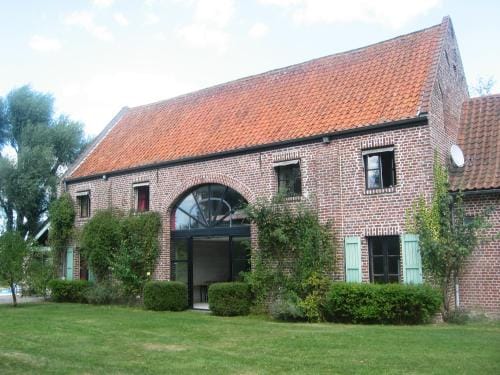 Gite Du Haut Ballot Hotel in Flanders