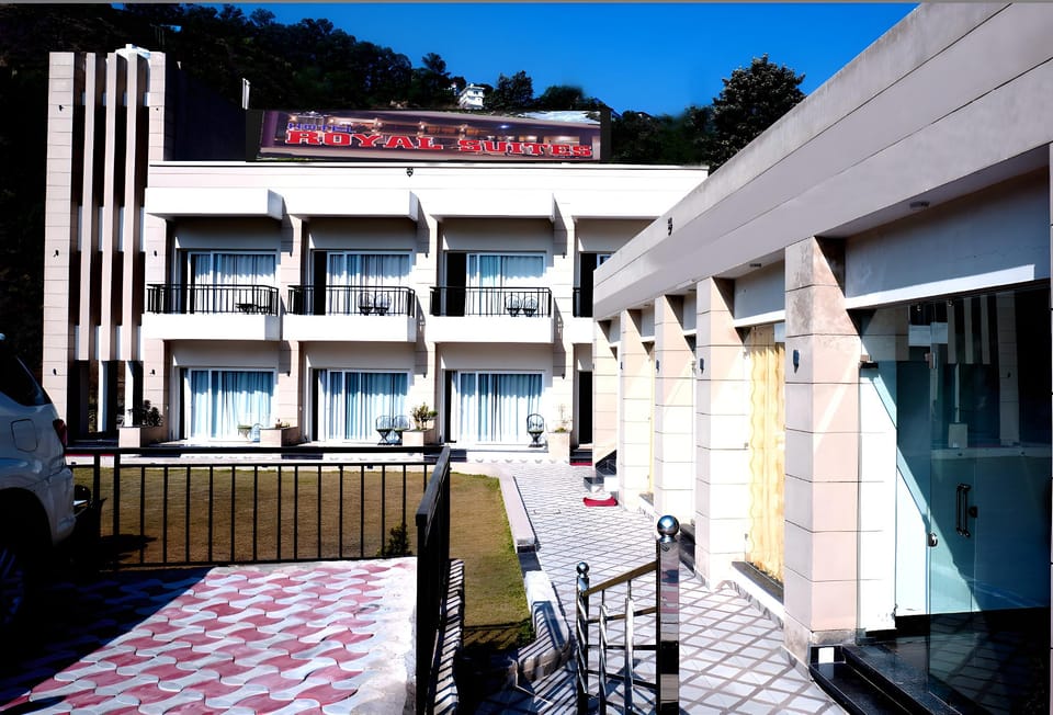 Royal Suites by Park Tree Chakki Mor Hotel in Himachal Pradesh