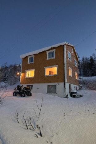 Senja Artic Cabins Skrolsvik Hotel in Nordland, Norway