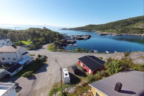Senja Artic Cabins Skrolsvik Hotel in Nordland, Norway