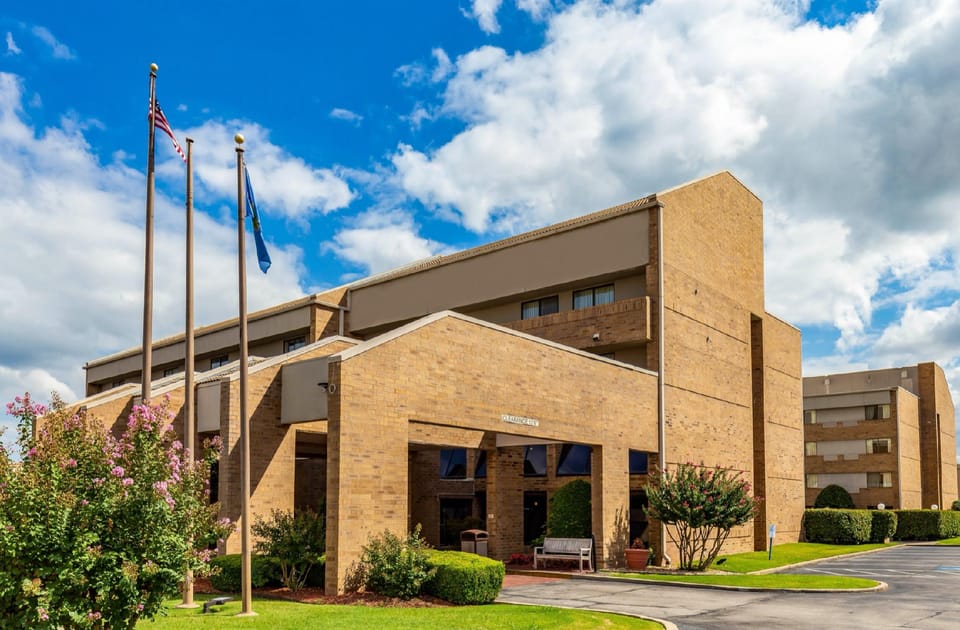 Tulsa Square Hotel Central, I-44 By OYO Hotel in Tulsa