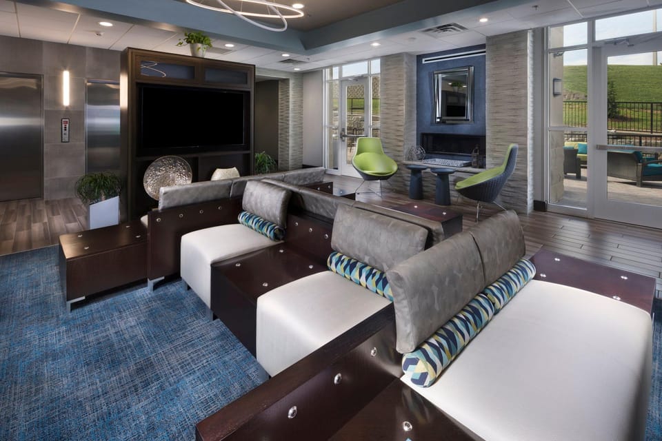 Holiday Inn & Suites Arden-Asheville Airport By IHG Hotel in Fletcher
