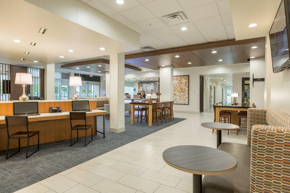 Holiday Inn Express & Suites San Marcos South By IHG Hotel in San Marcos