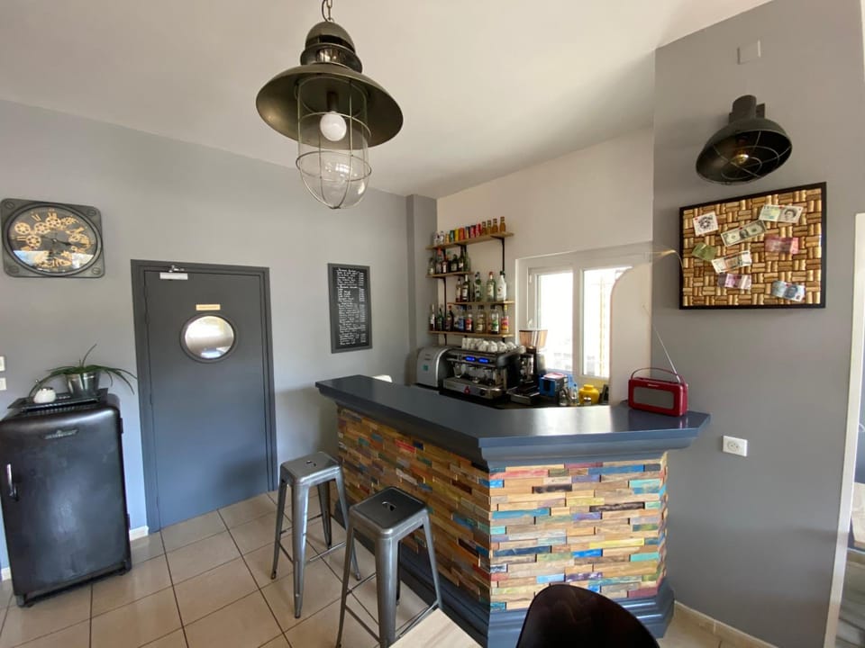Bar/lounge