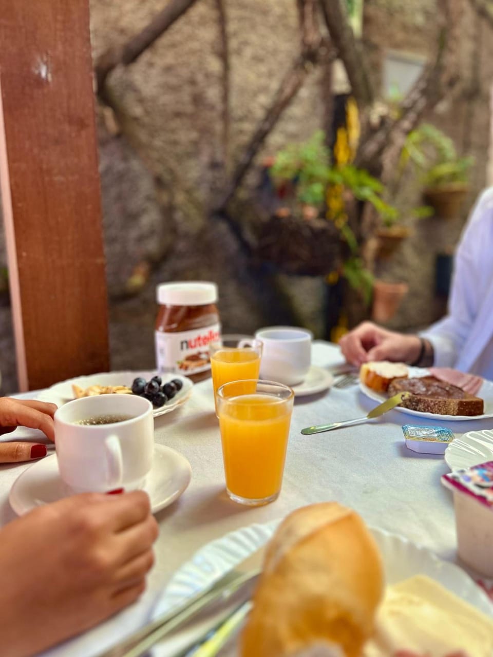 Bougainville Suites Hotel in Vila Canaa