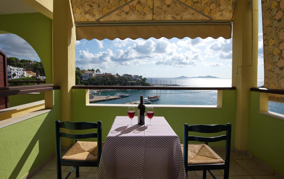 Haravgi Hotel Hotel in Sporades, Greece