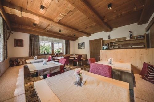 Haus Kristall Hotel in Uderns
