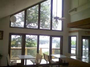 Hawk's Nest Lodge Motel in Osage Beach