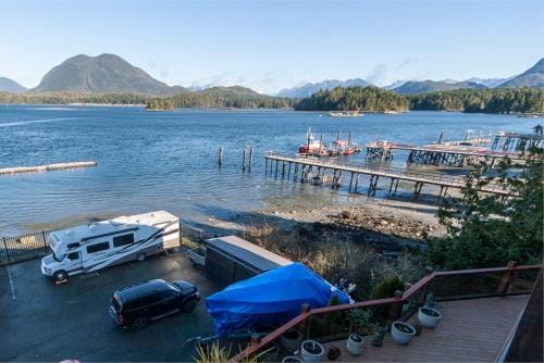 Himwitsa Lodge Lodge in Tofino