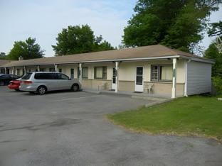Holiday Motel Motel in Orillia