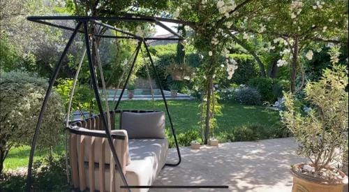 LA PARADOUNE 3 Hotel in Arles