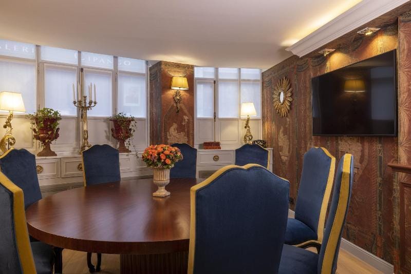 Maison Cardinal Furstemberg Hotel in Paris