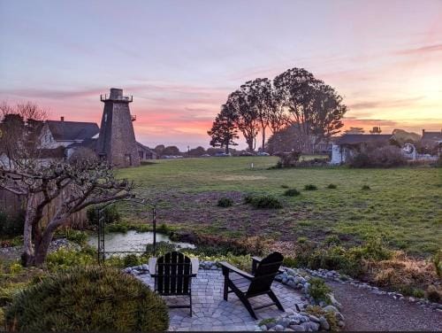 Nicholson House at Beaujolais Hotel in Mendocino