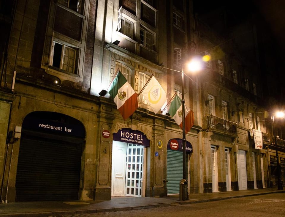 Hostel Mundo Joven Catedral Hostel in Mexico City