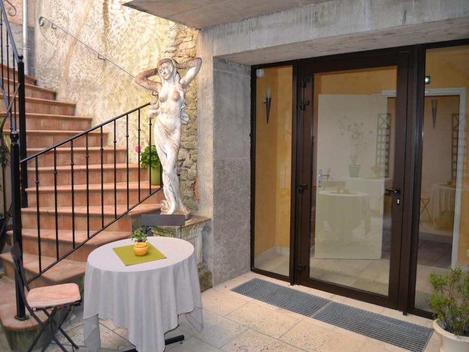 Hostellerie De La Poste Hotel in Bourgogne-Franche-Comté