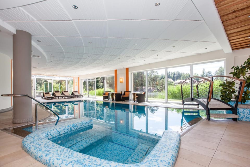 Hotel Am Wolfgrubenersee Hotel in Trentino-South Tyrol
