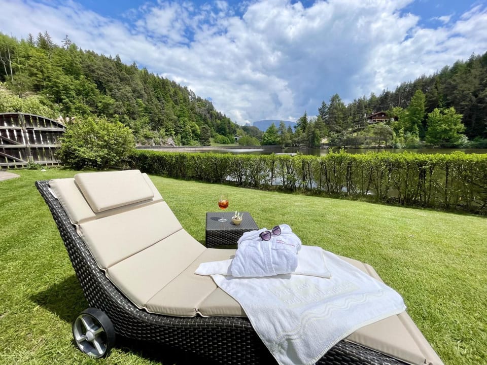 Hotel Am Wolfgrubenersee Hotel in Trentino-South Tyrol