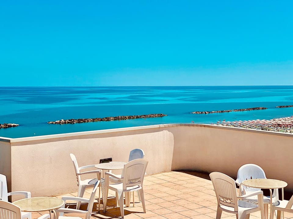 Hotel Ambassador Hotel in Grottammare