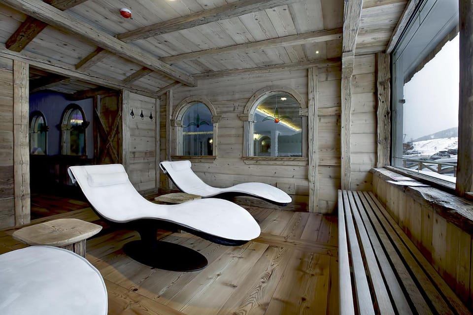 Hotel Arnika Wellness Hotel in Trentino-South Tyrol
