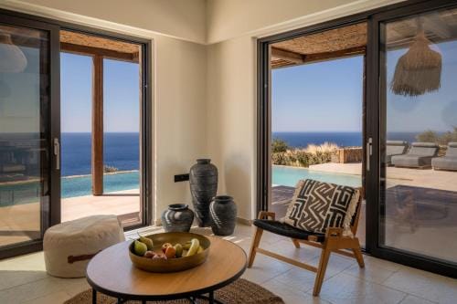 ArtOikia Luxury Villas, By Hellocrete Hotel in Crete