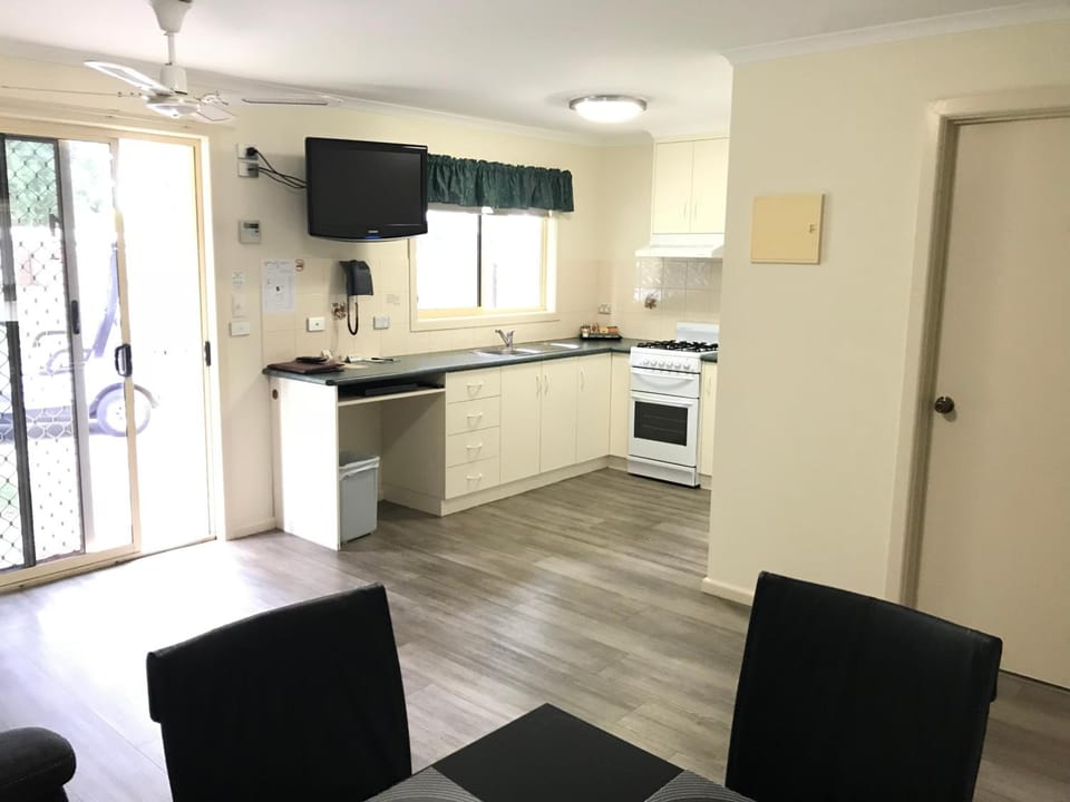 Sportmans Motor Inn Motel in Cobram