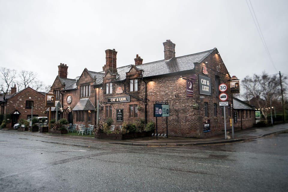 Cat & Lion Country Pub and Hotel Hotel in Warrington