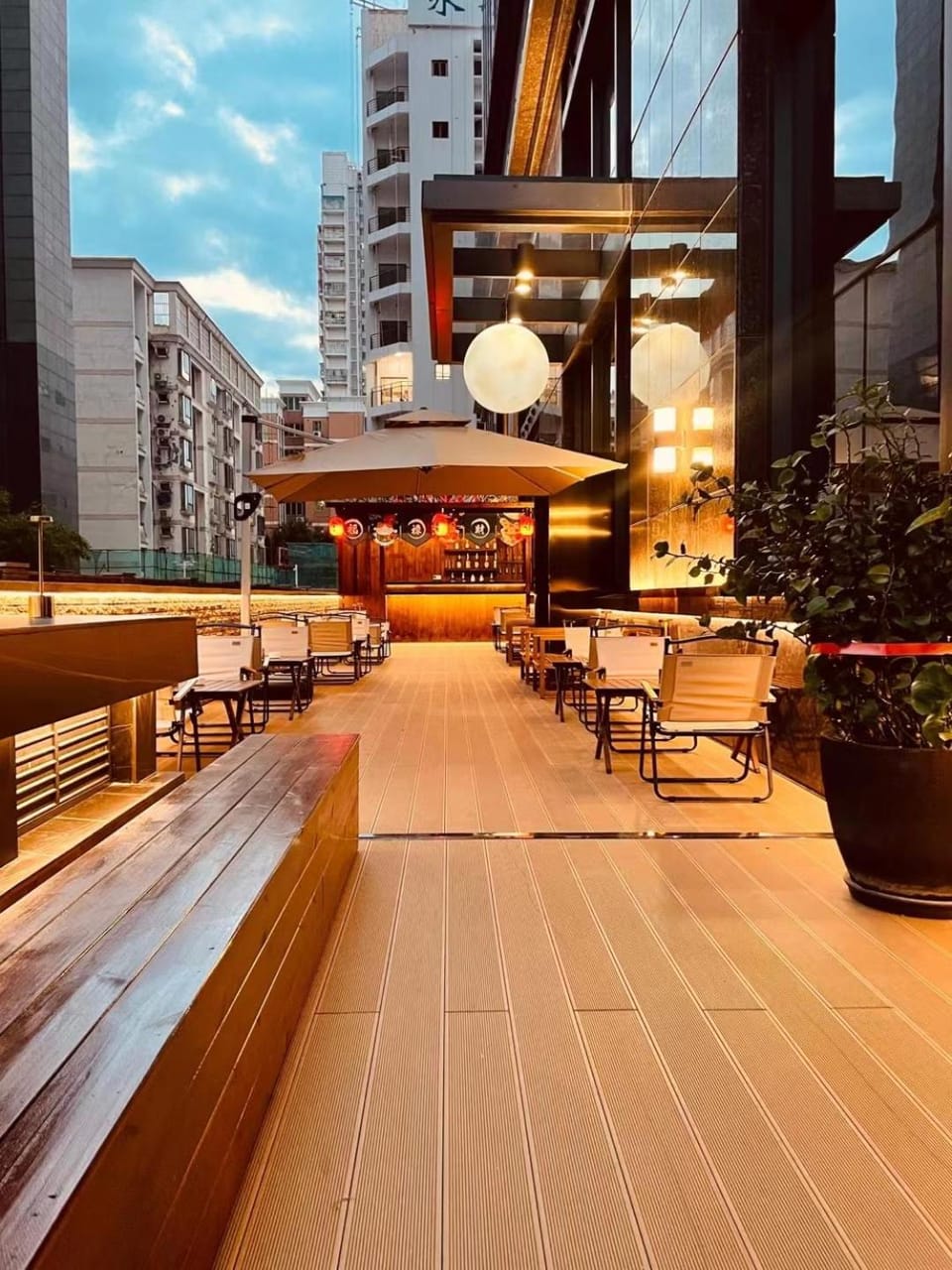 Shenzhen Nanshan L'Hermitage Hotel in Shenzhen