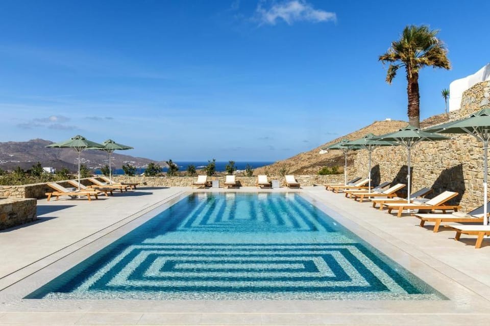 Camarades Mykonos Hotel in Decentralized Administration of the Aegean