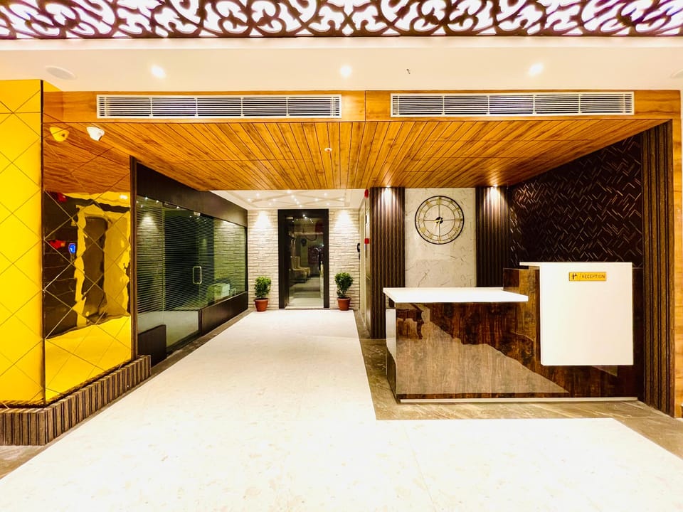 Hotel Royal Grand Heritage Hotel in Puri