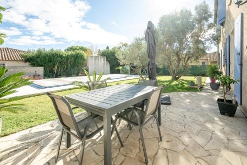 VILLA KAPETANAKIS Hotel in Provence-Alpes-Côte d'Azur