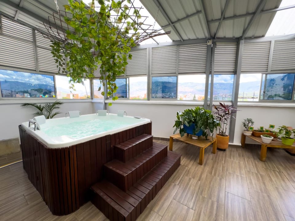 Hot tub