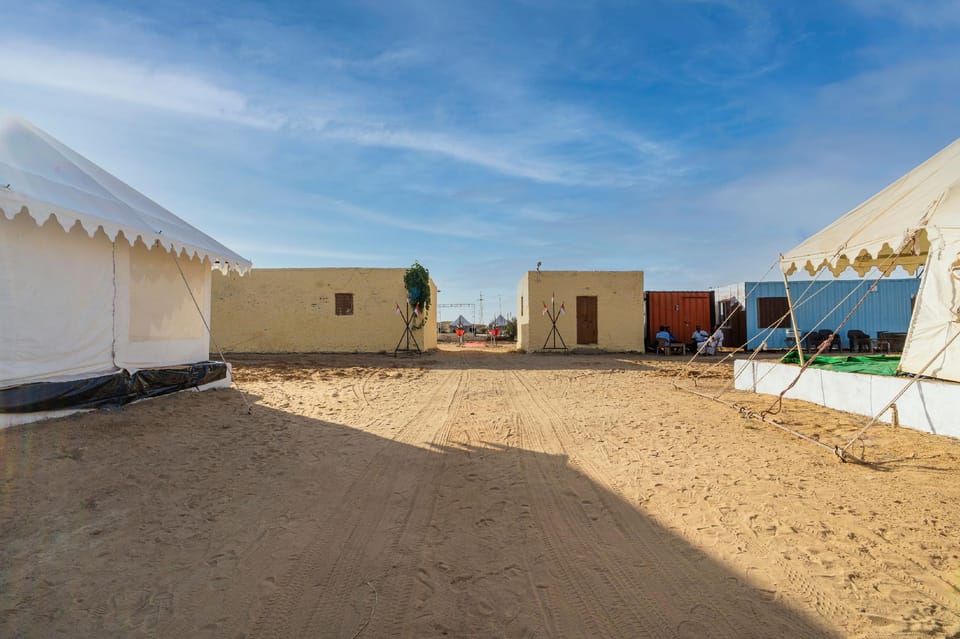 Longe Wala Desert Camp Hotel in Rajasthan