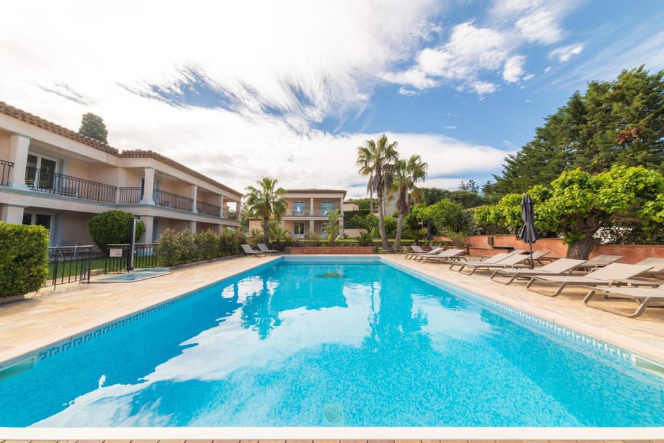 Hotel Brin d'Azur - Saint Tropez Hotel in Gassin